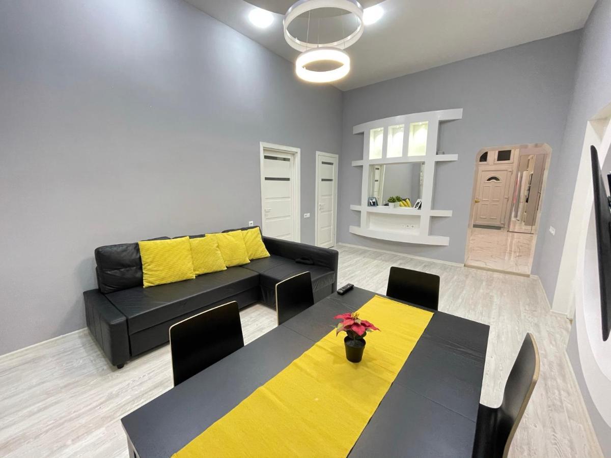 Deluxe Sapphire Residency - 4 Bedrooms Budapest Luaran gambar