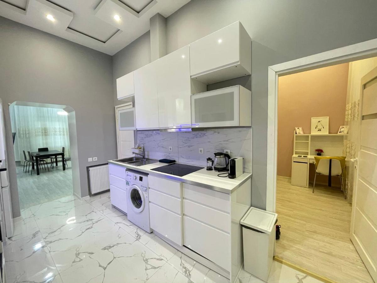 Deluxe Sapphire Residency - 4 Bedrooms Budapest Luaran gambar