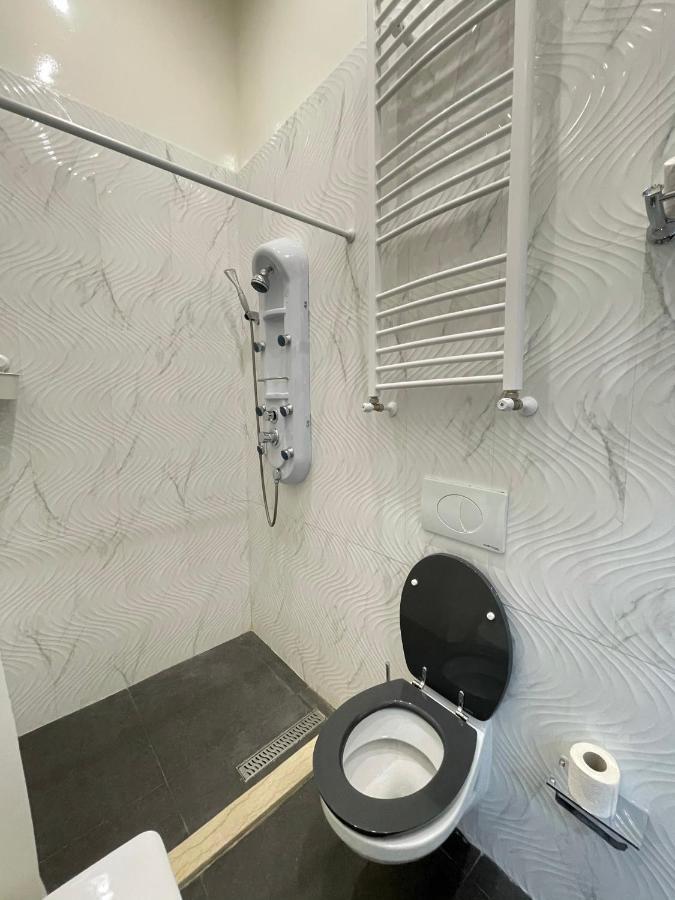 Deluxe Sapphire Residency - 4 Bedrooms Budapest Luaran gambar